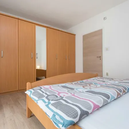 公寓 Basanni 拉宾